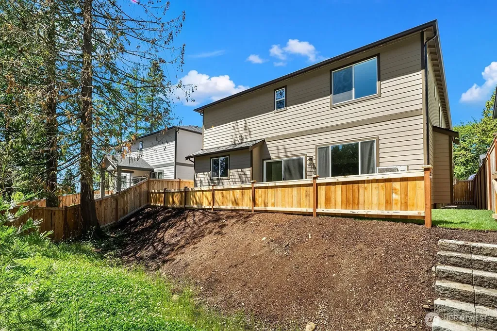 10667 SE 170th Place Renton WA 98055