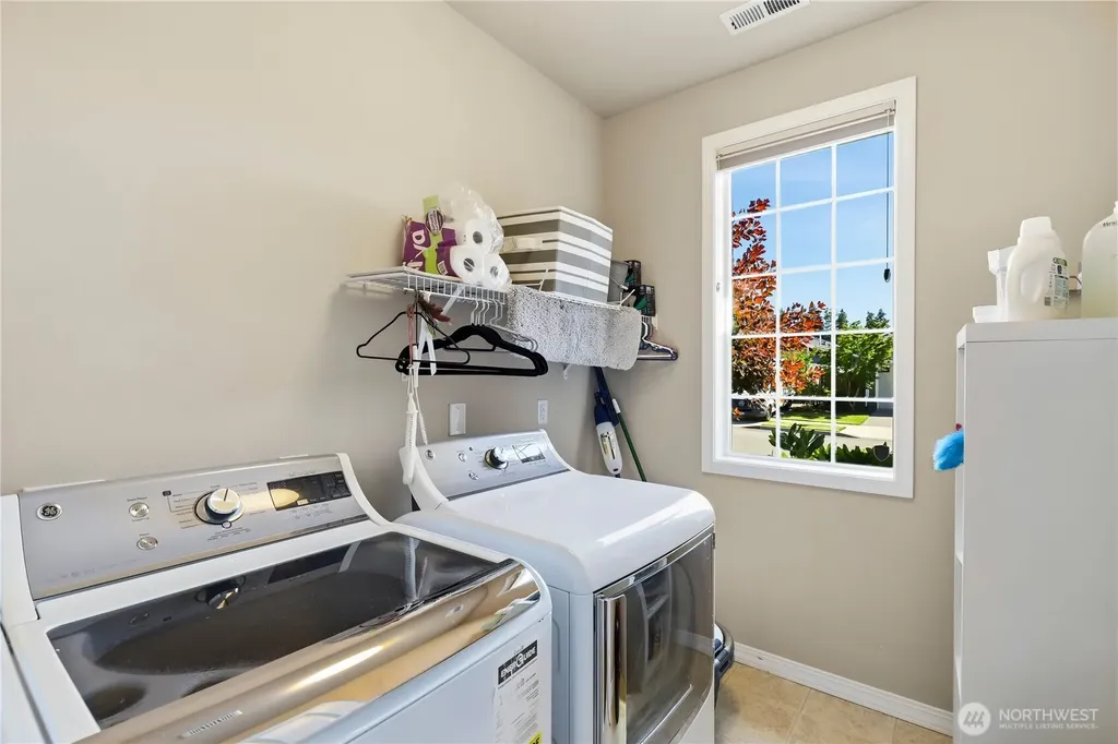 8218 Canton Avenue NE Lacey WA 98516