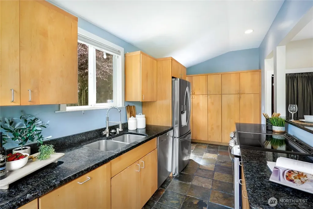 1606 22nd Avenue Seattle WA 98122