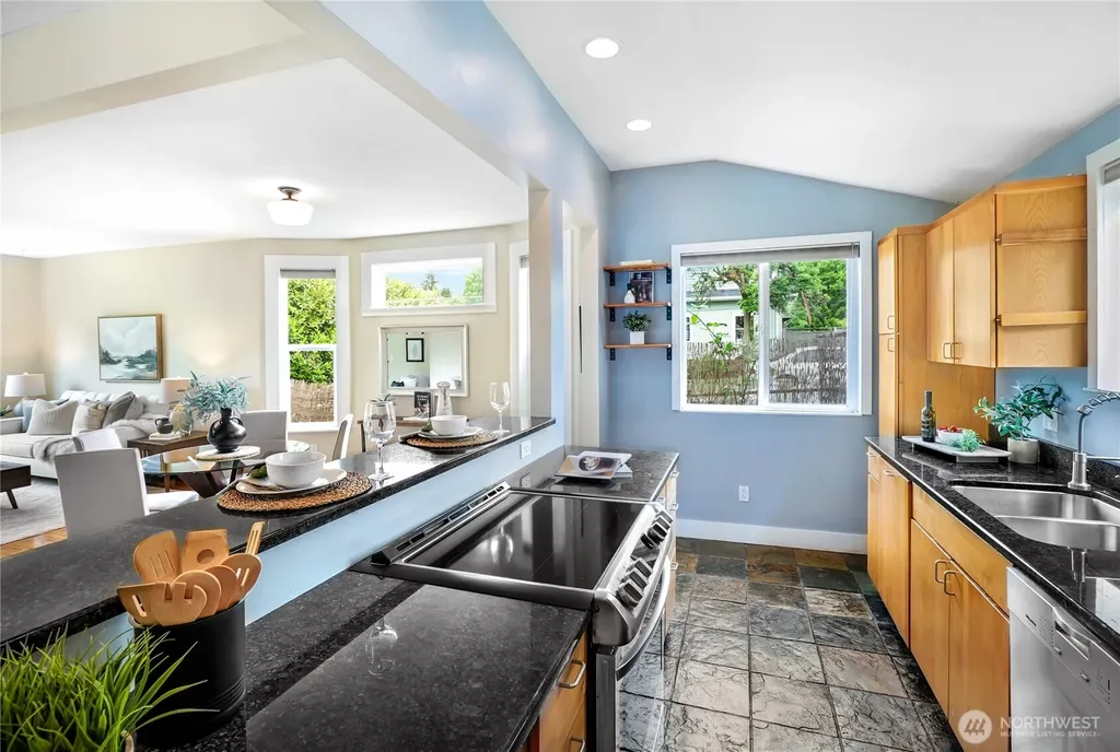 1606 22nd Avenue Seattle WA 98122