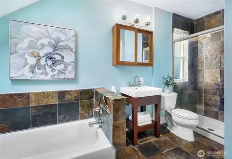 1606 22nd Avenue Seattle WA 98122