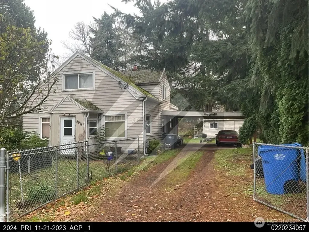 5913 57th Avenue W University Place WA 98408