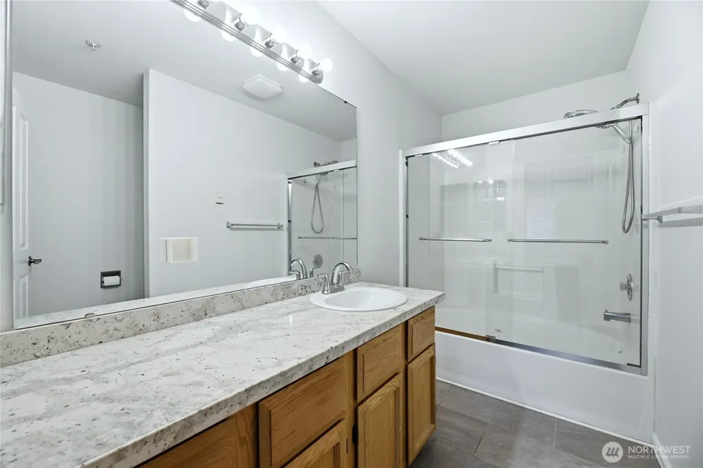 23907 67th Place S Kent WA 98032