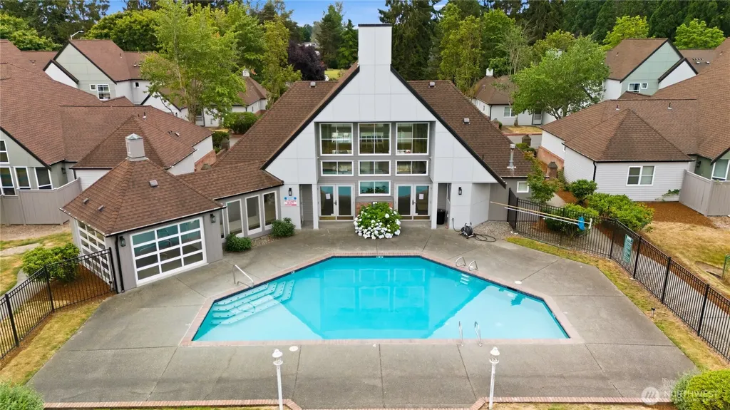 23907 67th Place S Kent WA 98032