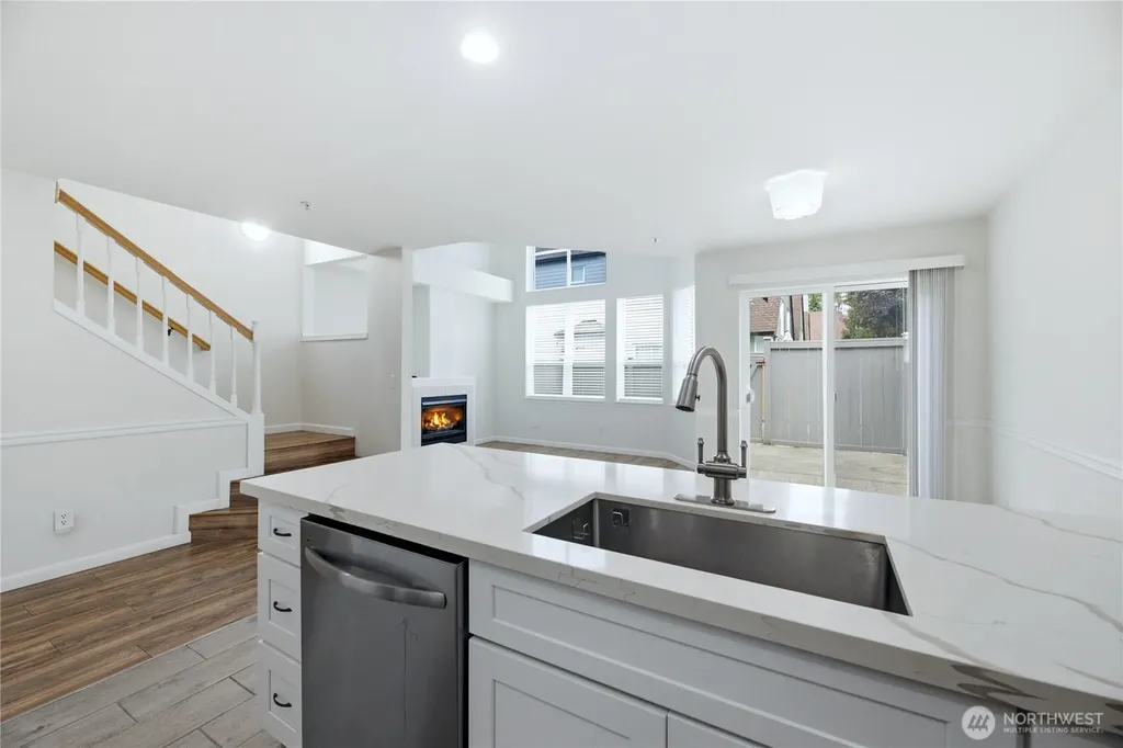 23907 67th Place S Kent WA 98032