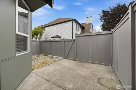 23907 67th Place S Kent WA 98032