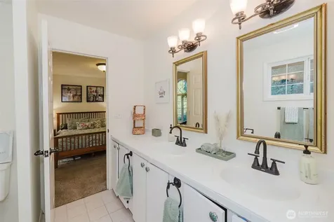 7215 NE Dolphin Drive Bainbridge Island WA 98110