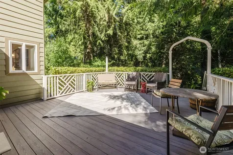 7215 NE Dolphin Drive Bainbridge Island WA 98110