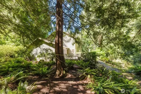 7215 NE Dolphin Drive Bainbridge Island WA 98110