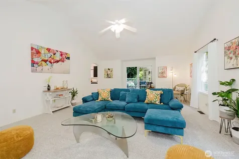 7215 NE Dolphin Drive Bainbridge Island WA 98110