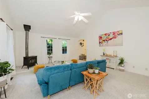 7215 NE Dolphin Drive Bainbridge Island WA 98110