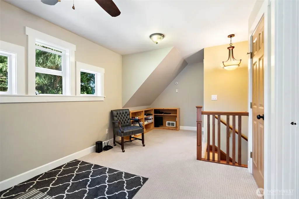 4260 Sonoma Terrace SE Port Orchard WA 98366