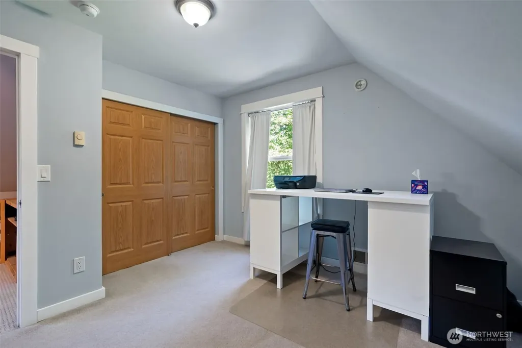 4260 Sonoma Terrace SE Port Orchard WA 98366