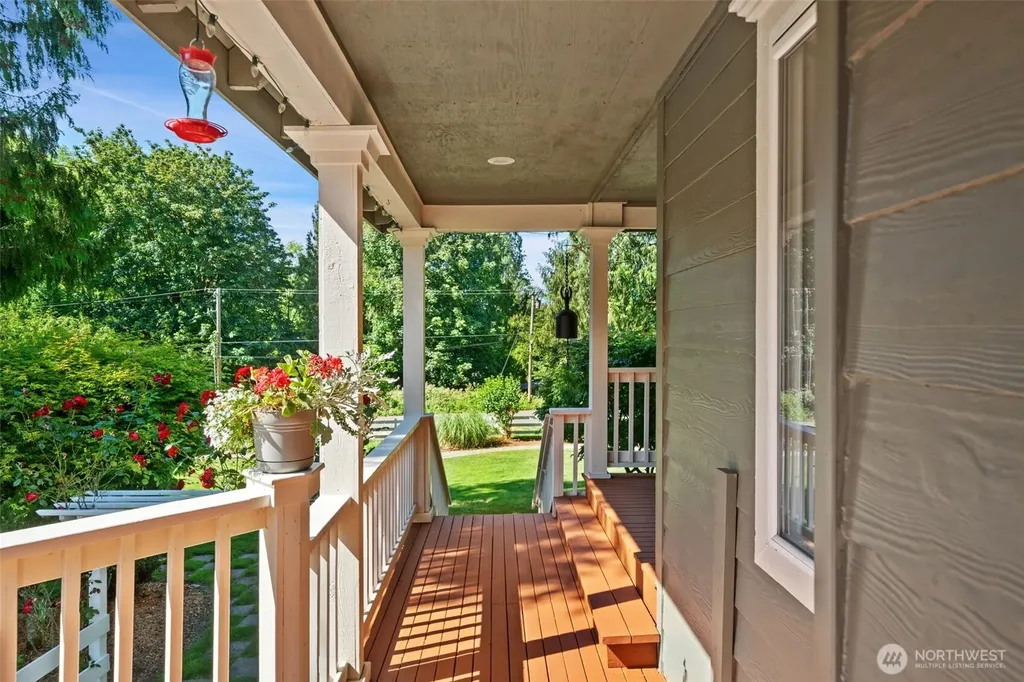 4260 Sonoma Terrace SE Port Orchard WA 98366