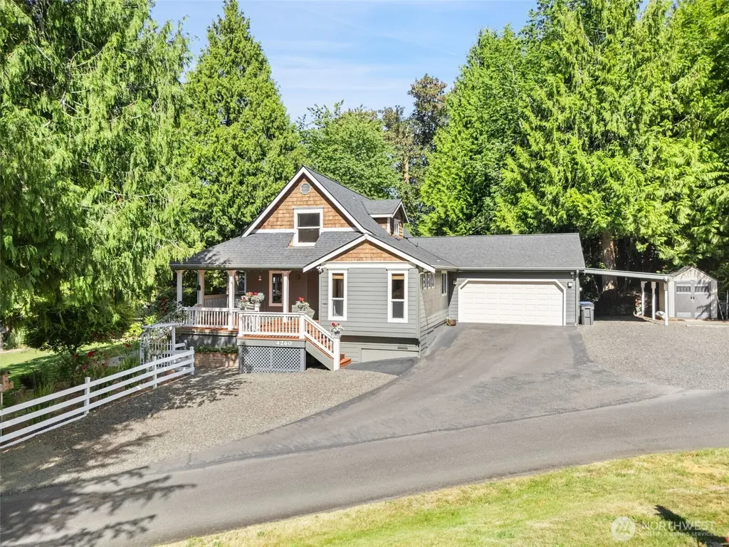 4260 Sonoma Terrace SE Port Orchard WA 98366