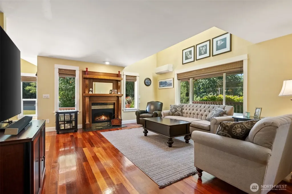 4260 Sonoma Terrace SE Port Orchard WA 98366