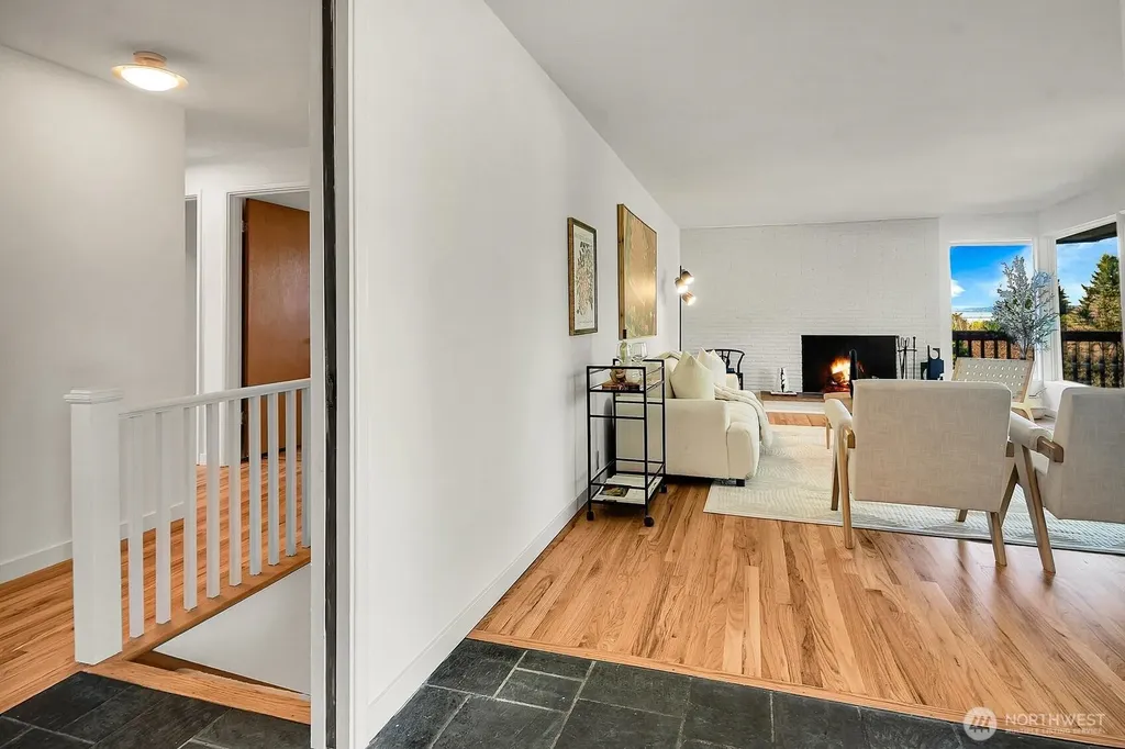 4631 48th Avenue S Seattle WA 98118