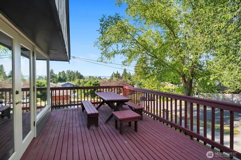 4631 48th Avenue S Seattle WA 98118