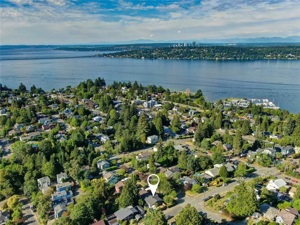 4631 48th Avenue S Seattle WA 98118