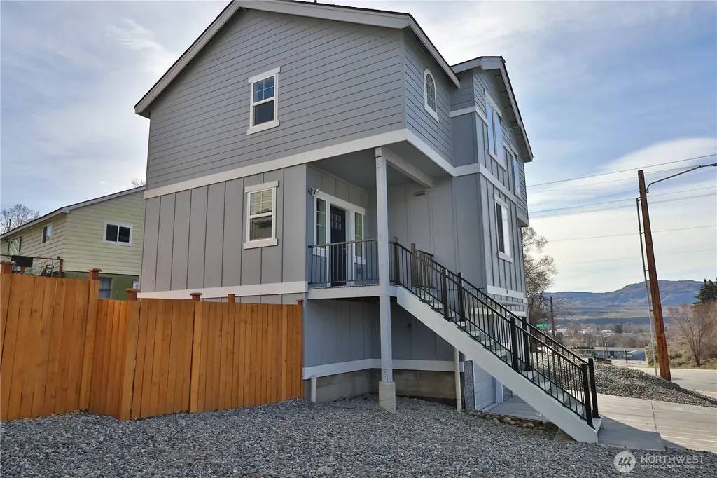 600 Ross Canyon Road Omak WA 98841