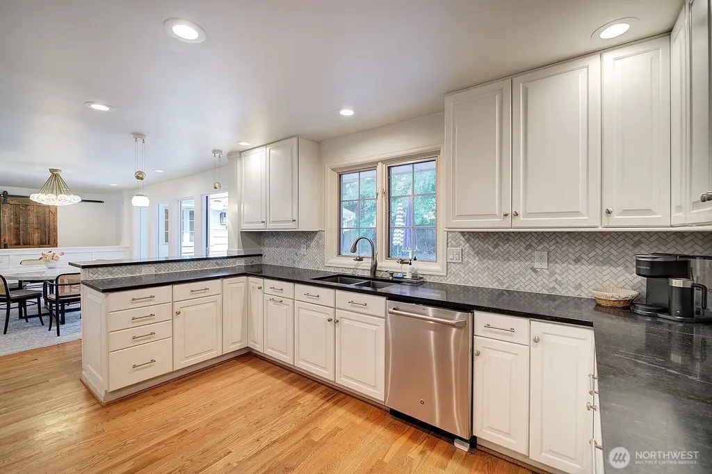 8846 SE 59th Street Mercer Island WA 98040
