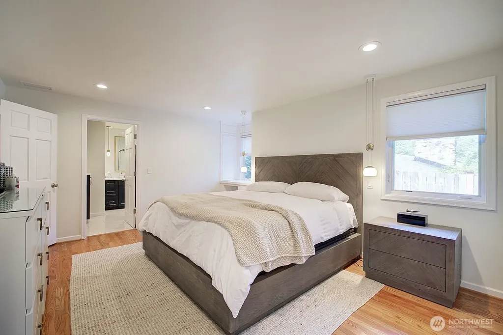 8846 SE 59th Street Mercer Island WA 98040