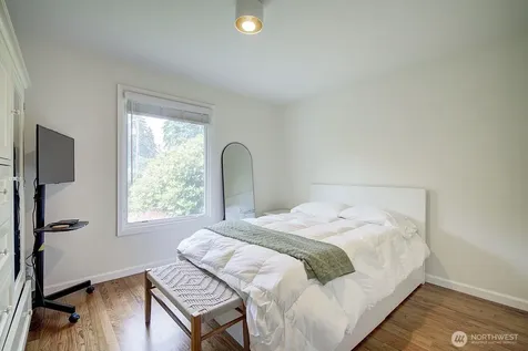 8846 SE 59th Street Mercer Island WA 98040