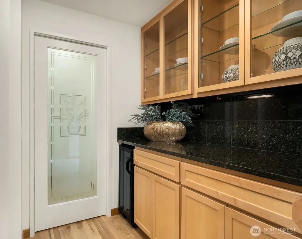 4320 143rd Place NE Bellevue WA 98007