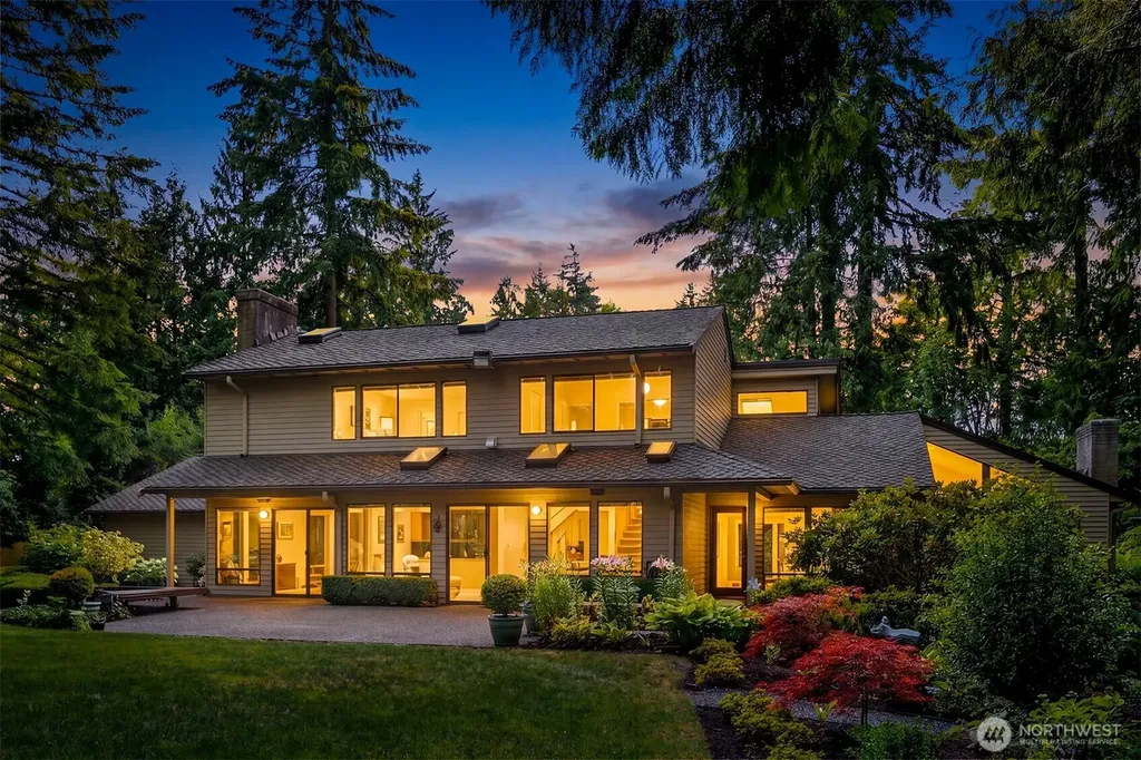 4320 143rd Place NE Bellevue WA 98007