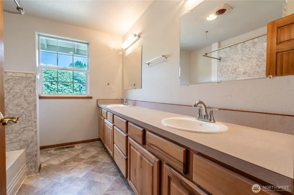 732 Satsop Road W Montesano WA 98563