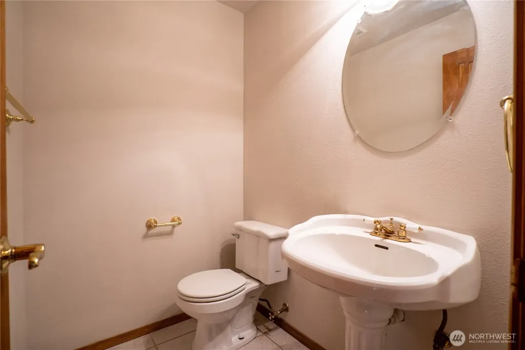 732 Satsop Road W Montesano WA 98563