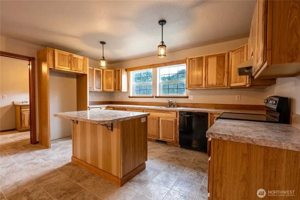 732 Satsop Road W Montesano WA 98563