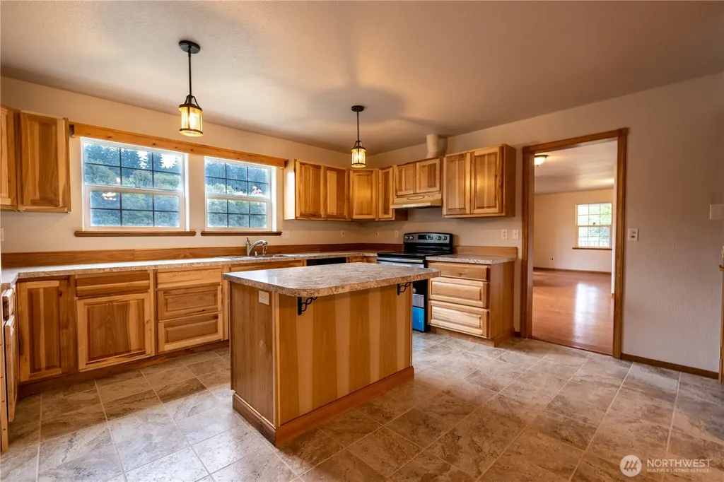 732 Satsop Road W Montesano WA 98563
