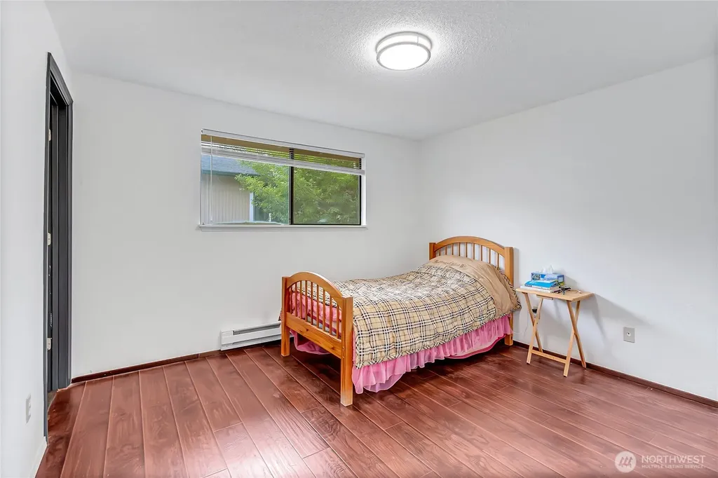 1318 S 82nd Street Tacoma WA 98408