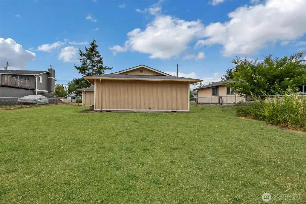 1318 S 82nd Street Tacoma WA 98408