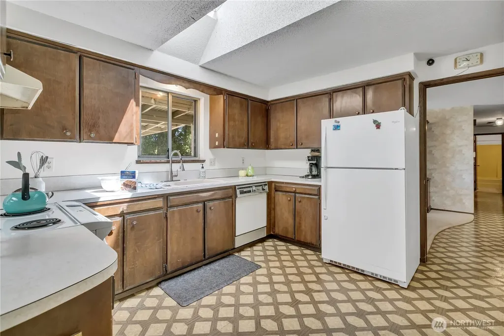 8841 Timber Loop SE Olympia WA 98513