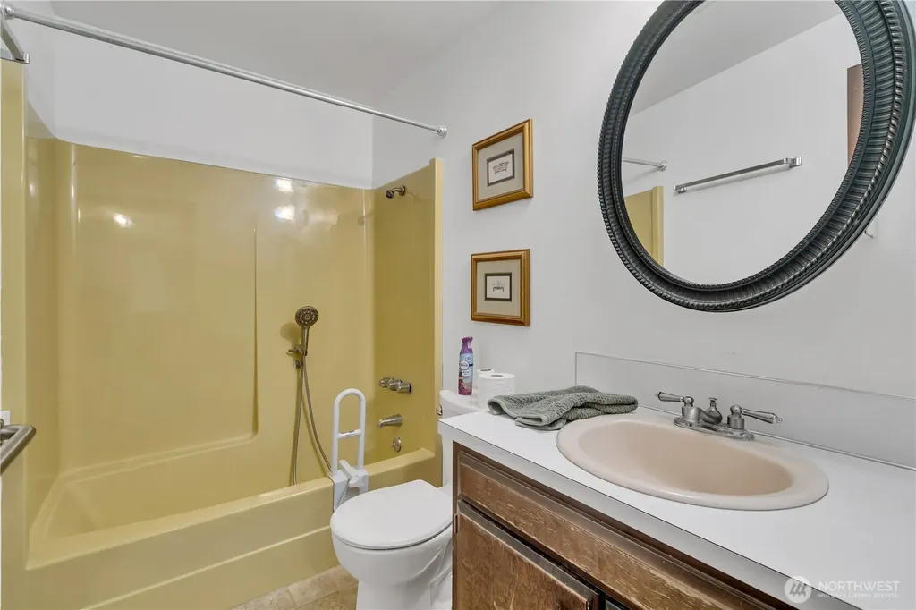 8841 Timber Loop SE Olympia WA 98513