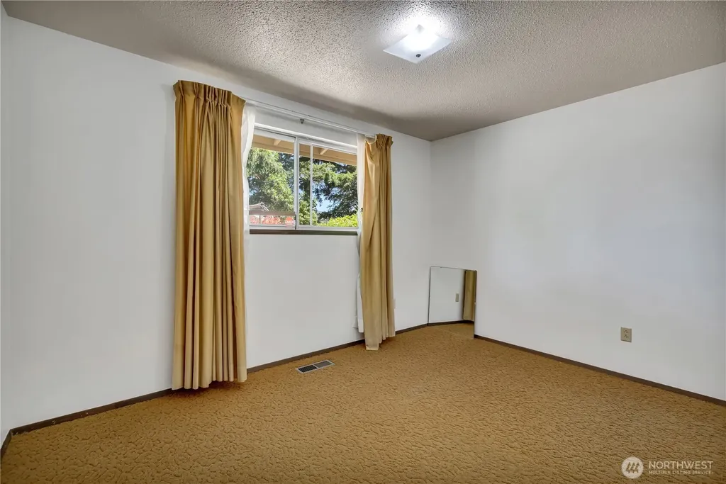 8841 Timber Loop SE Olympia WA 98513