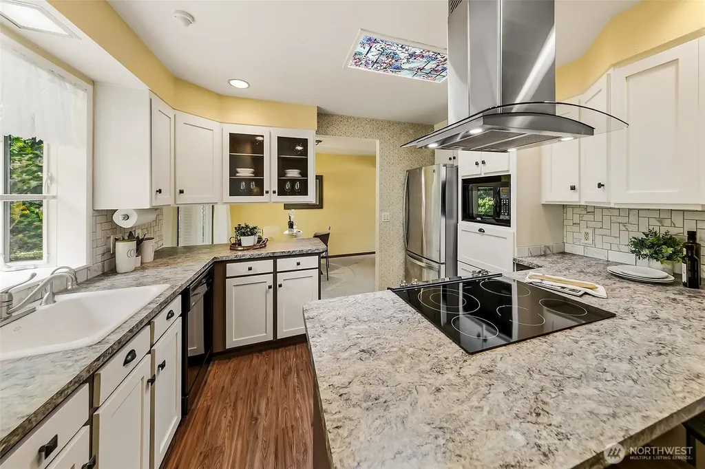 4854 47th Avenue SW Seattle WA 98116