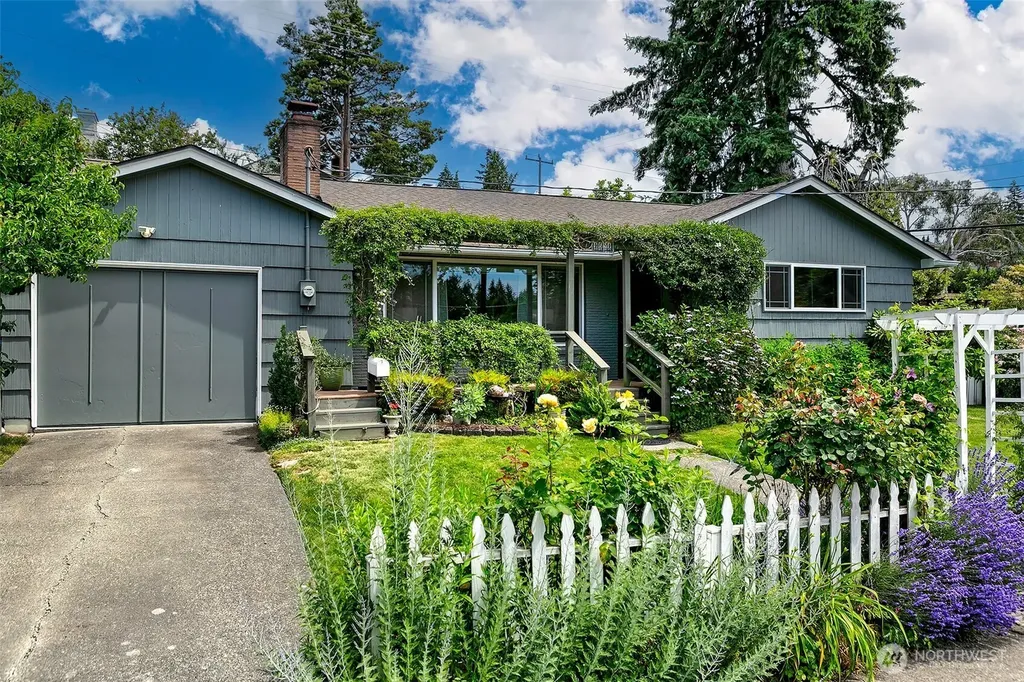 4854 47th Avenue SW Seattle WA 98116