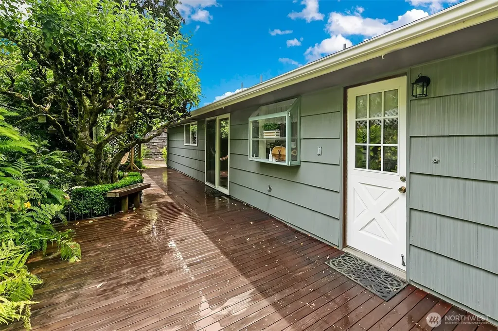 4854 47th Avenue SW Seattle WA 98116