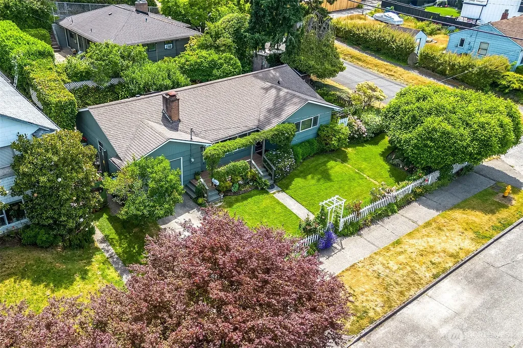 4854 47th Avenue SW Seattle WA 98116