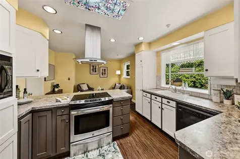 4854 47th Avenue SW Seattle WA 98116