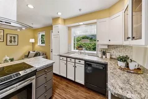 4854 47th Avenue SW Seattle WA 98116