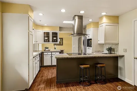 4854 47th Avenue SW Seattle WA 98116