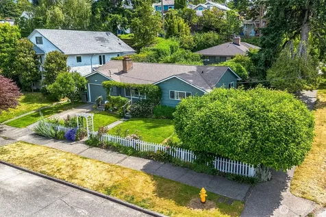 4854 47th Avenue SW Seattle WA 98116
