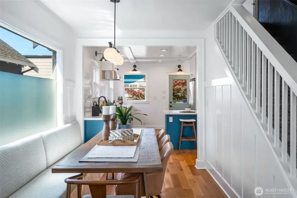 6525 3rd Avenue NW Seattle WA 98117