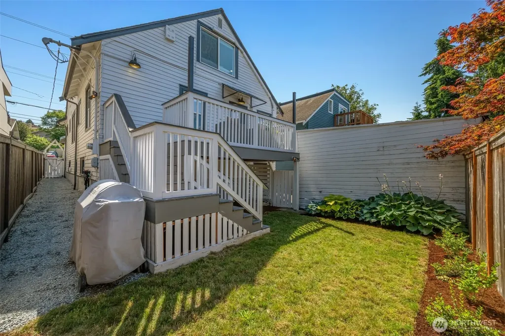 6525 3rd Avenue NW Seattle WA 98117