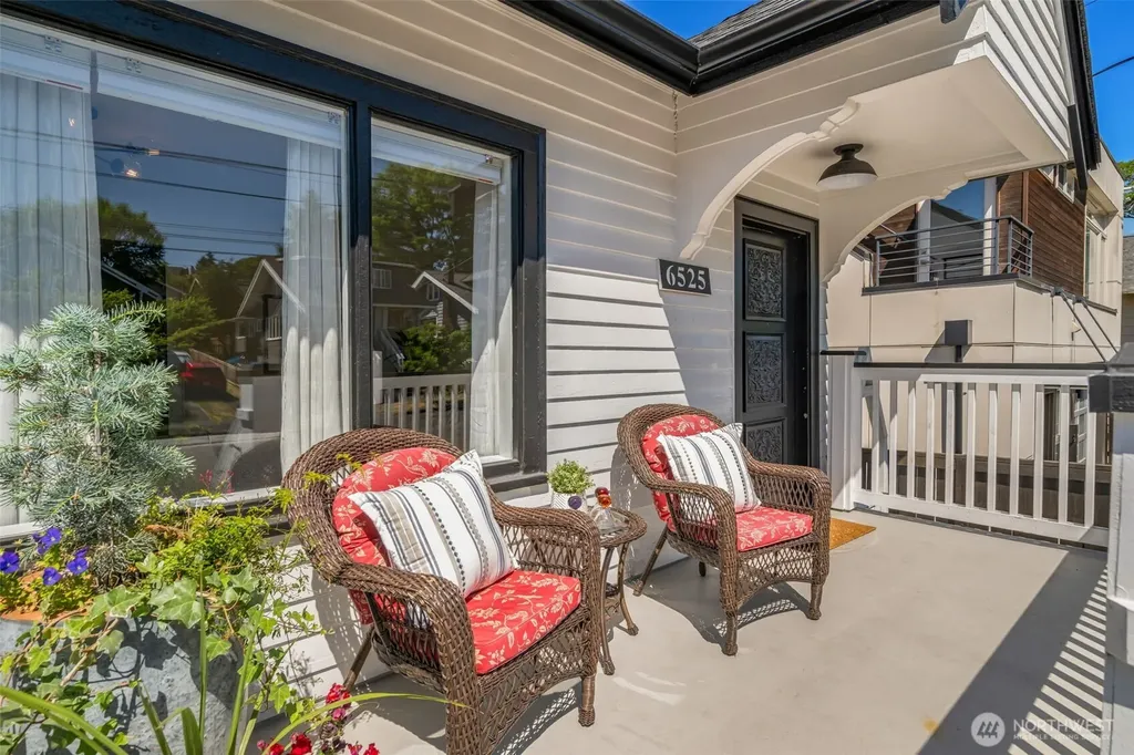 6525 3rd Avenue NW Seattle WA 98117