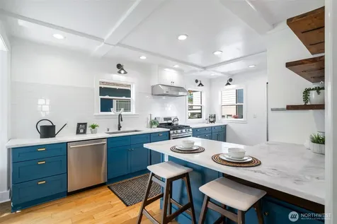 6525 3rd Avenue NW Seattle WA 98117